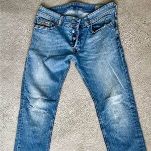 Diesel Men’s Sleekner Skinny Jeans.